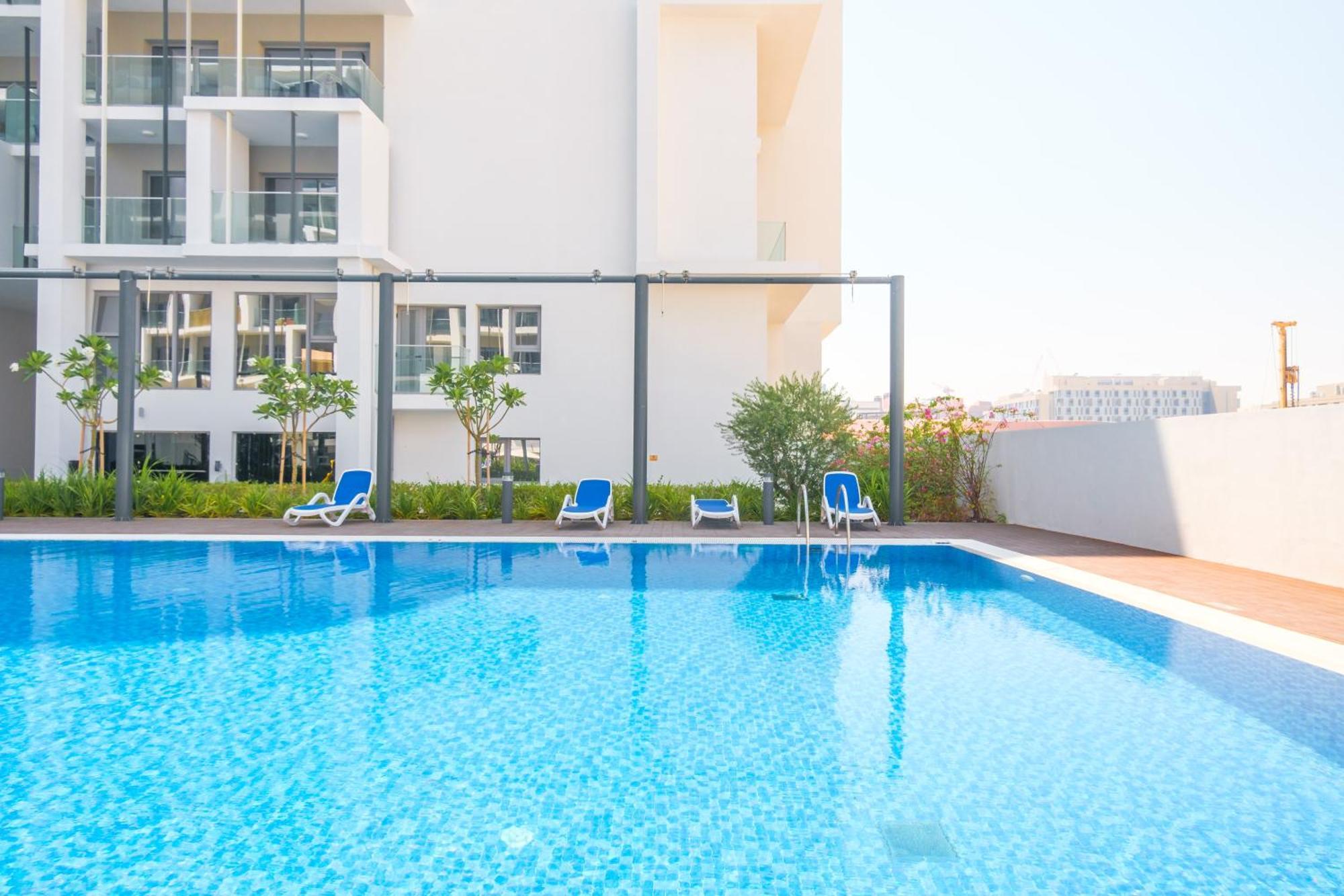 Poolside Charm Apartment Abu Dhabi Exterior foto